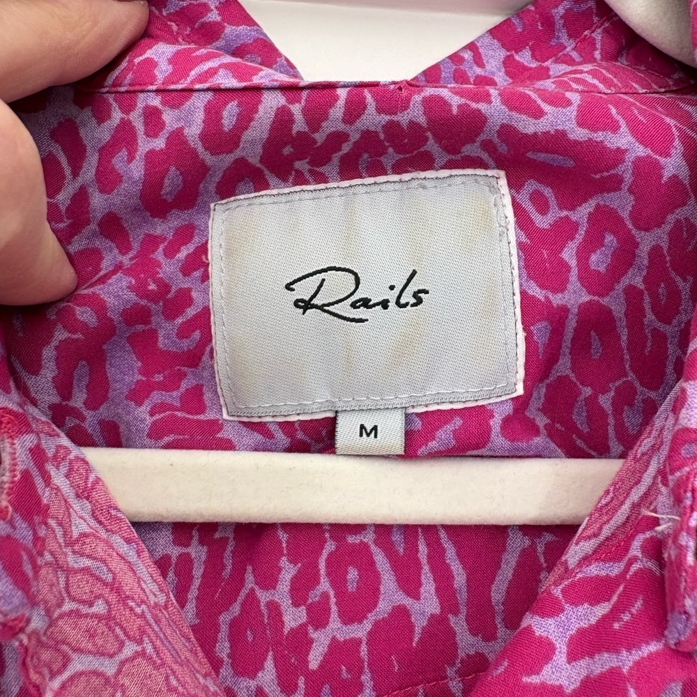 Rails Josephine Magenta Cheetah Print Button Down Shirt Size M - Picture 10 of 11